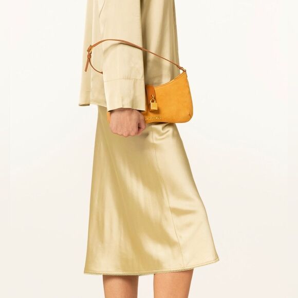 Jacquemus Le Bisou Cadenas Suede Shoulder Bag - Picture 3 of 15